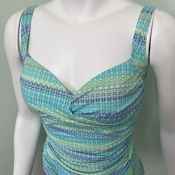 Sunseeker swimsuit - Picture 2 of 11